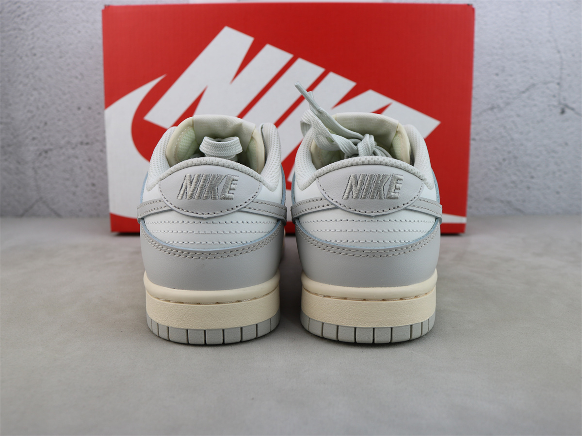 M Batch Nike Dunk Low WMNS Light Bone DD1503 107